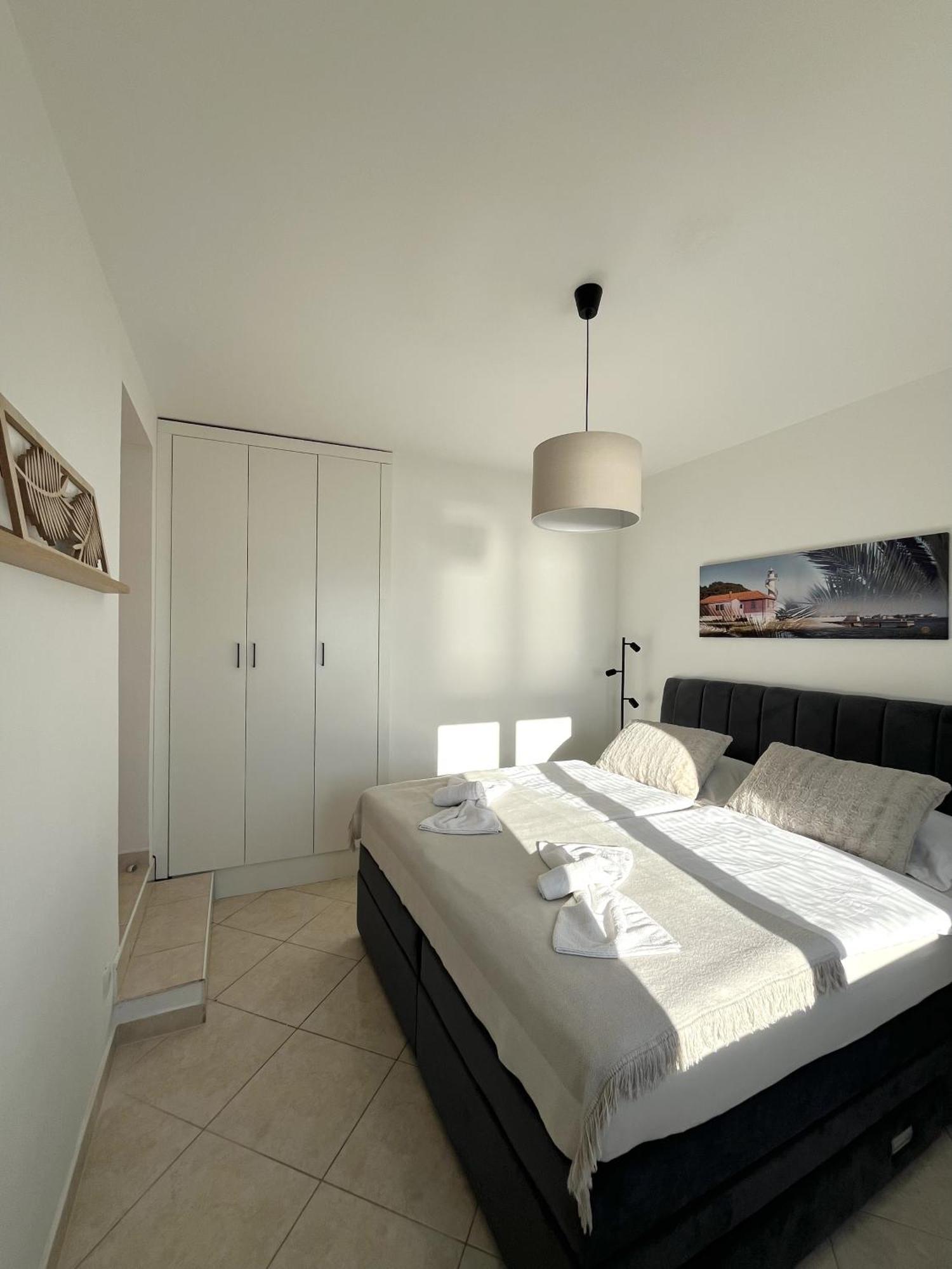 Villa Punta Zara Esterno foto