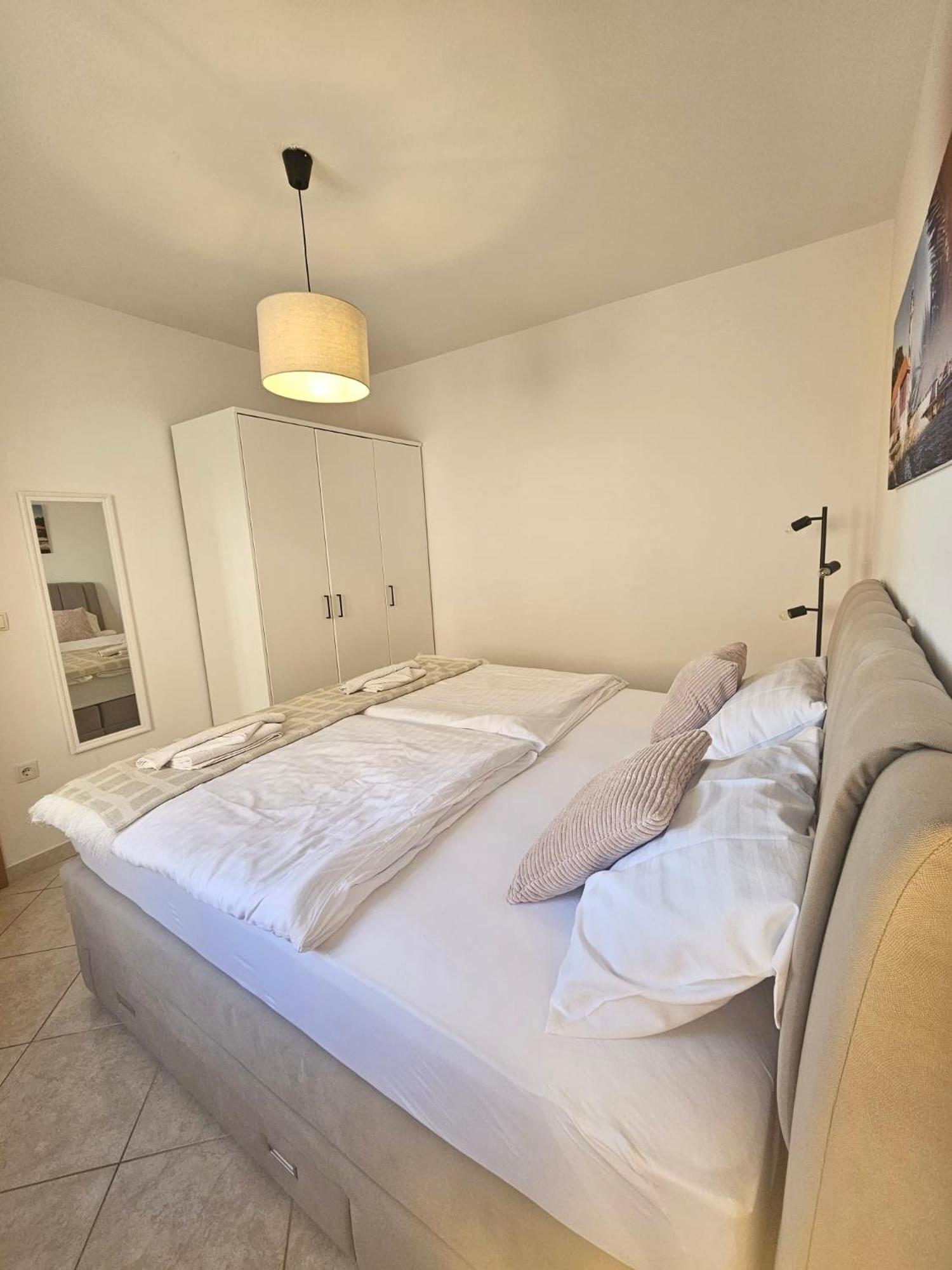 Villa Punta Zara Esterno foto